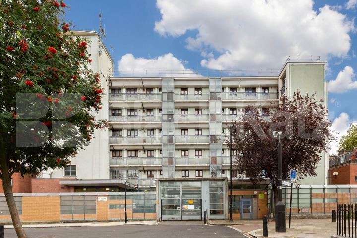 Perfect for students and young professionals looking to be in central Birkenhead Street, Kings Cross